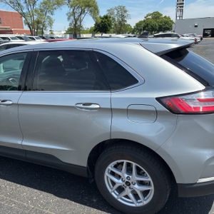 FORD EDGE SEL - 6