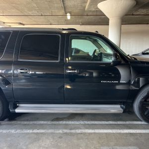صورة مصغرة 11 لـ 2005 Cadillac ESCALADE ESV BASE