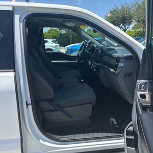 صورة مصغرة 33 لـ 2025 FORD F-150 XLT