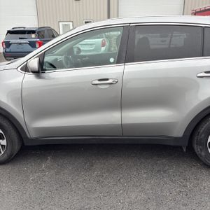 2021 KIA SPORTAGE LX photo 4