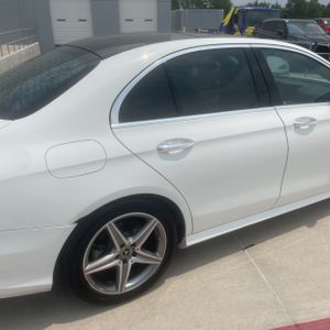 MERCEDES-BENZ E-CLASS - 9