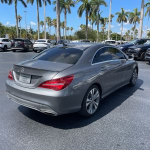 MERCEDES-BENZ CLA - 8