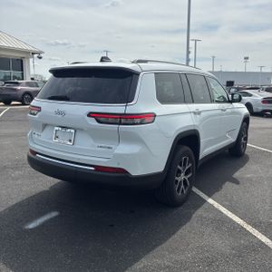 JEEP GRAND CHEROKEE L LIMITED - 8