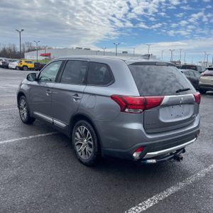 MITSUBISHI OUTLANDER SE - 5