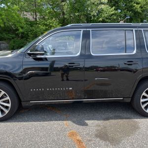 JEEP GRAND WAGONEER SERIES II - 4