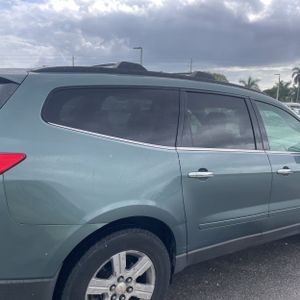 CHEVROLET TRAVERSE LT - 9