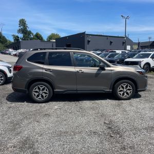 صورة 10 لـ 2019 Subaru FORESTER PREMIUM