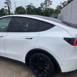 TESLA MODEL Y LONG RANGE - 6