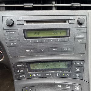 2011 Toyota PRIUS TWO — миниатюра 37