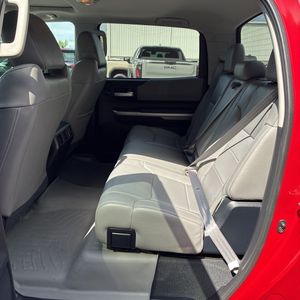 2016 Toyota TUNDRA LIMITED — миниатюра 32