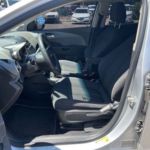 2014 Chevrolet SONIC LT AUTO — миниатюра 32