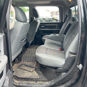 2017 RAM 1500 BIG HORN thumbnail 34