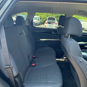 صورة مصغرة 34 لـ 2017 KIA SORENTO LX