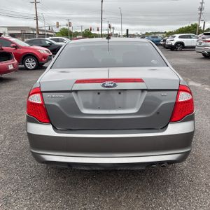 FORD FUSION SE - 7