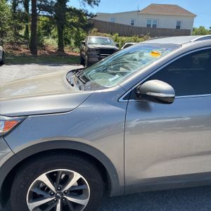 KIA SORENTO EX V6 - 2