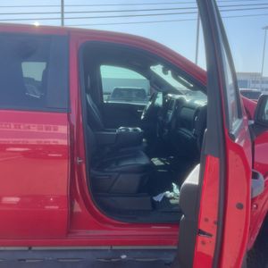 صورة مصغرة 33 لـ 2020 Chevrolet SILVERADO 1500 CUSTOM