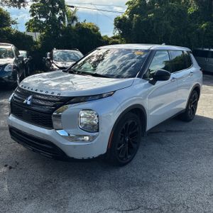 2024 Mitsubishi OUTLANDER SE BLACK EDITION 照片 1