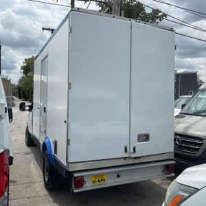 FORD E-350 CUTAWAY - 5
