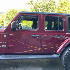 صورة 4 لـ 2021 JEEP WRANGLER UNLIMITED SAHARA
