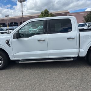 FORD F-150 XLT - 4