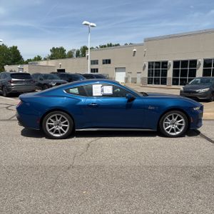 FORD MUSTANG GT PREMIUM - 10