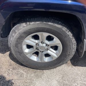 صورة مصغرة 17 لـ 2016 Toyota 4RUNNER SR5
