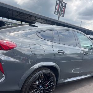 2025 BMW X6 M 照片 9