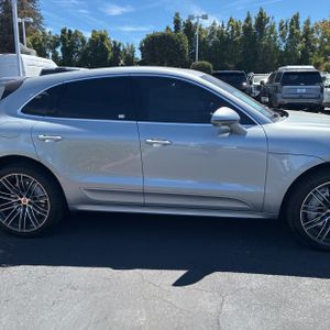 2021 Porsche MACAN TURBO 照片 11