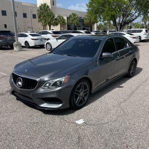 2016 Mercedes-BENZ E-CLASS 照片 1
