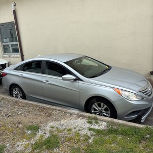 HYUNDAI SONATA - 9