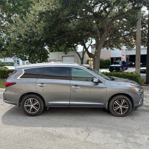 2019 Infiniti QX60 LUXE — фото 10