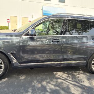 2021 BMW X7 XDRIVE40I — фото 4