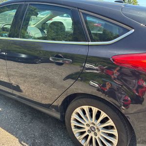 FORD FOCUS TITANIUM - 6