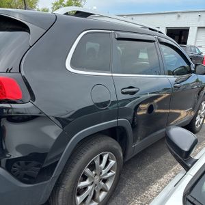 JEEP CHEROKEE LIMITED - 9