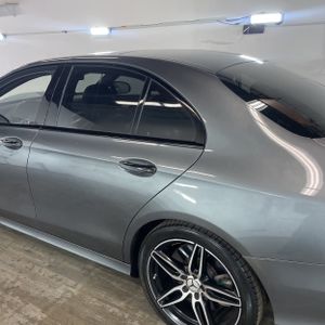 MERCEDES-BENZ E-CLASS - 6