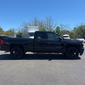 CHEVROLET SILVERADO 1500 - 10