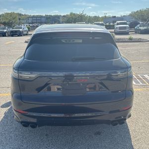 PORSCHE CAYENNE GTS - 7