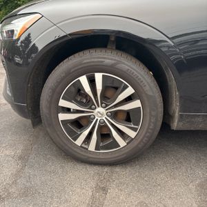 2023 Volvo XC60 B5 CORE thumbnail 17