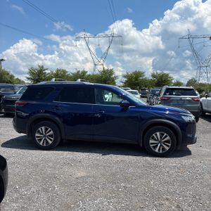 صورة 10 لـ 2023 Nissan PATHFINDER SL