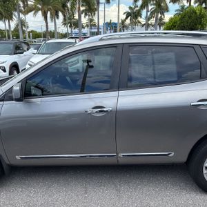 2011 Nissan ROGUE SV 照片 3