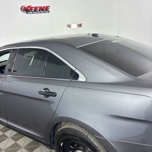 FORD TAURUS POLICE INTERCEPTOR - 5