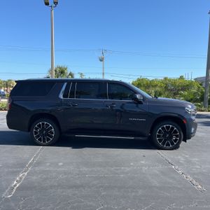 CHEVROLET SUBURBAN LT - 10