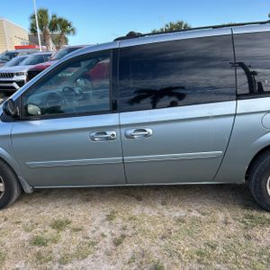 DODGE GRAND CARAVAN SXT - 4
