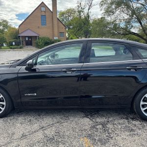 FORD FUSION HYBRID SE - 4