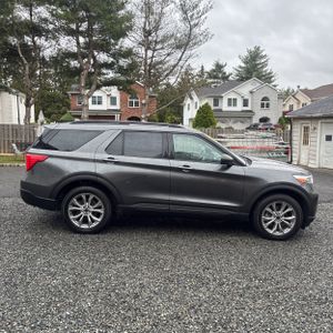 FORD EXPLORER XLT - 10