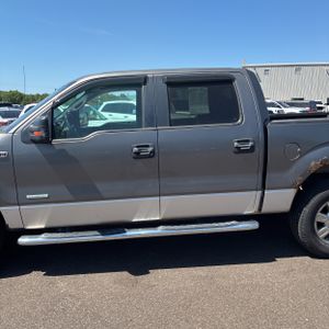 FORD F-150 XLT - 4