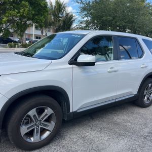 HONDA PILOT EX-L W/REAR CAPTAIN'S CHAIRS - 2