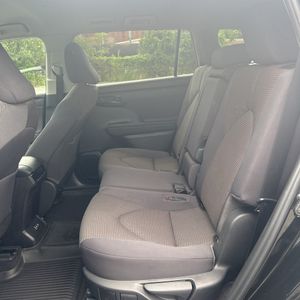 2023 Toyota HIGHLANDER LE 缩略图 34