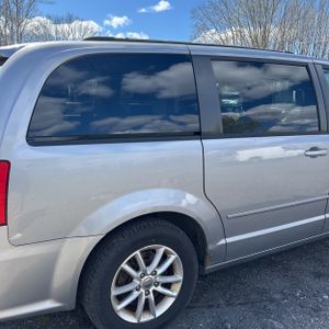 DODGE GRAND CARAVAN SXT - 8