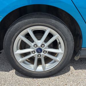 صورة مصغرة 19 لـ 2017 FORD FOCUS SE